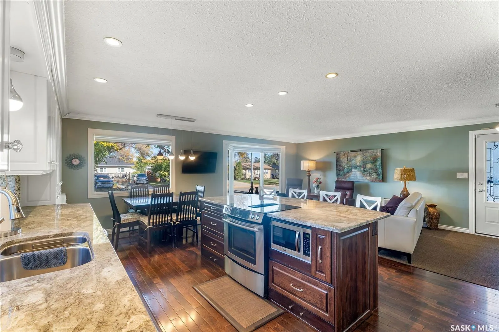 903 Branion DRIVE