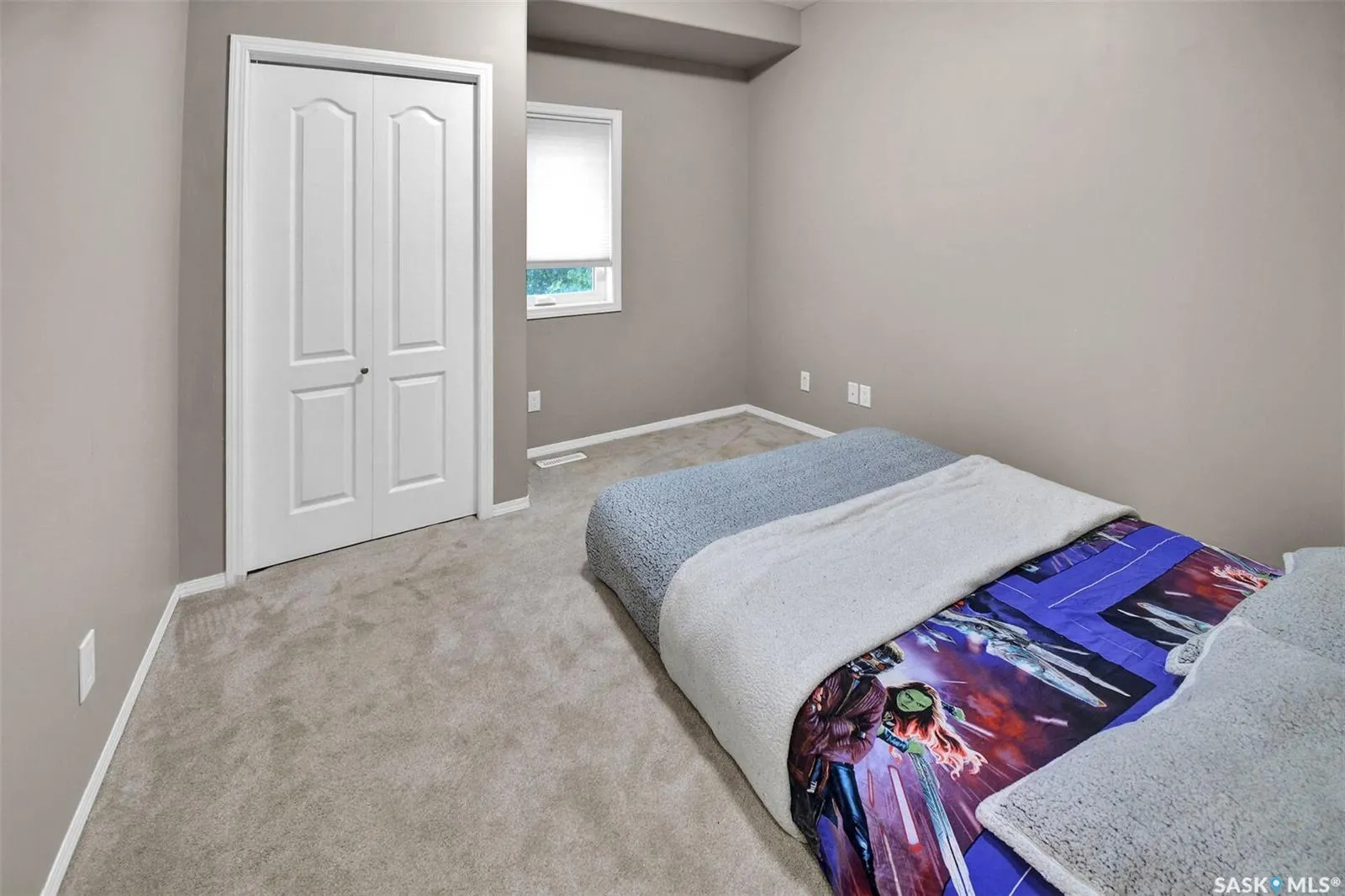 1526 Paton CRESCENT