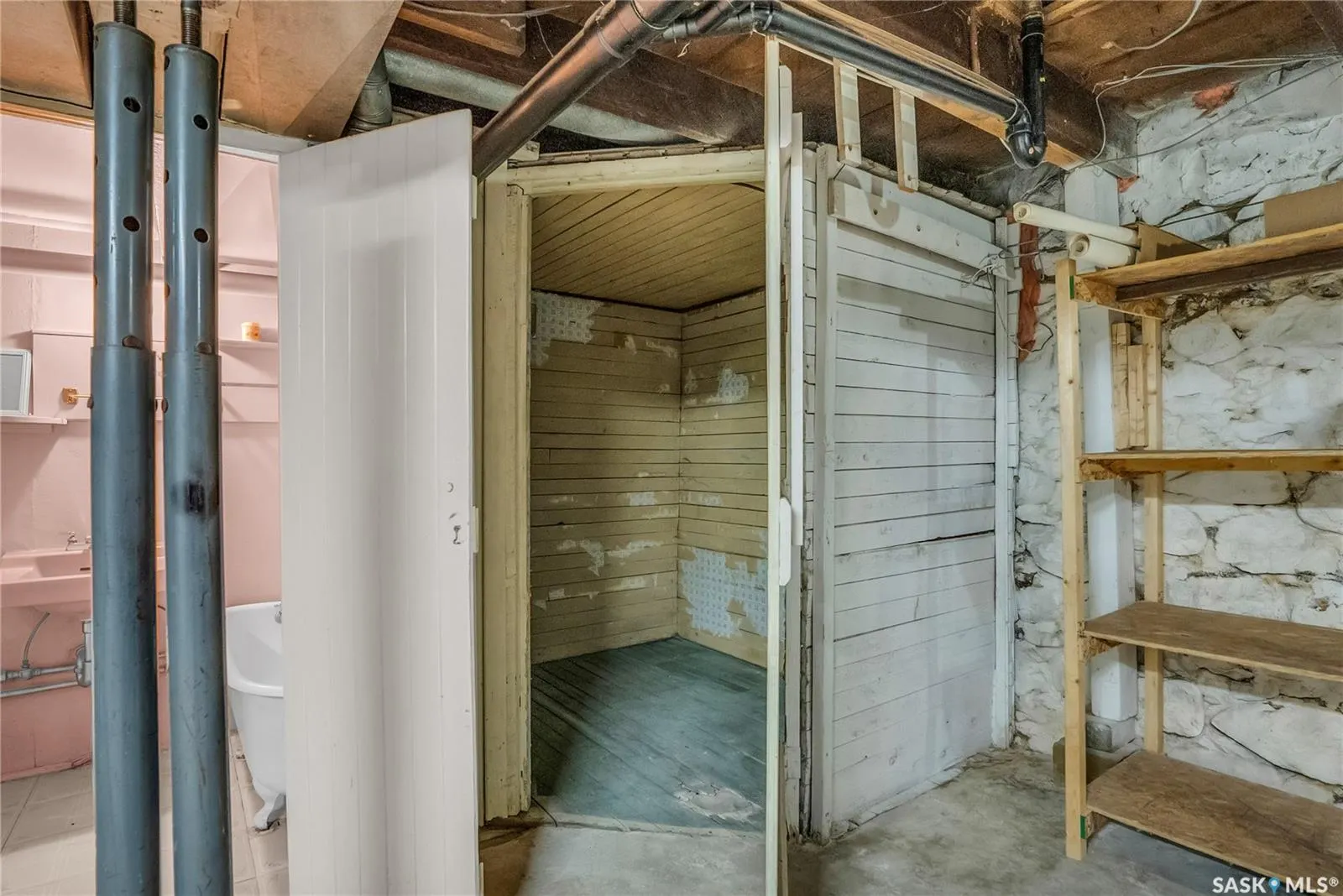 118 28th STREET W