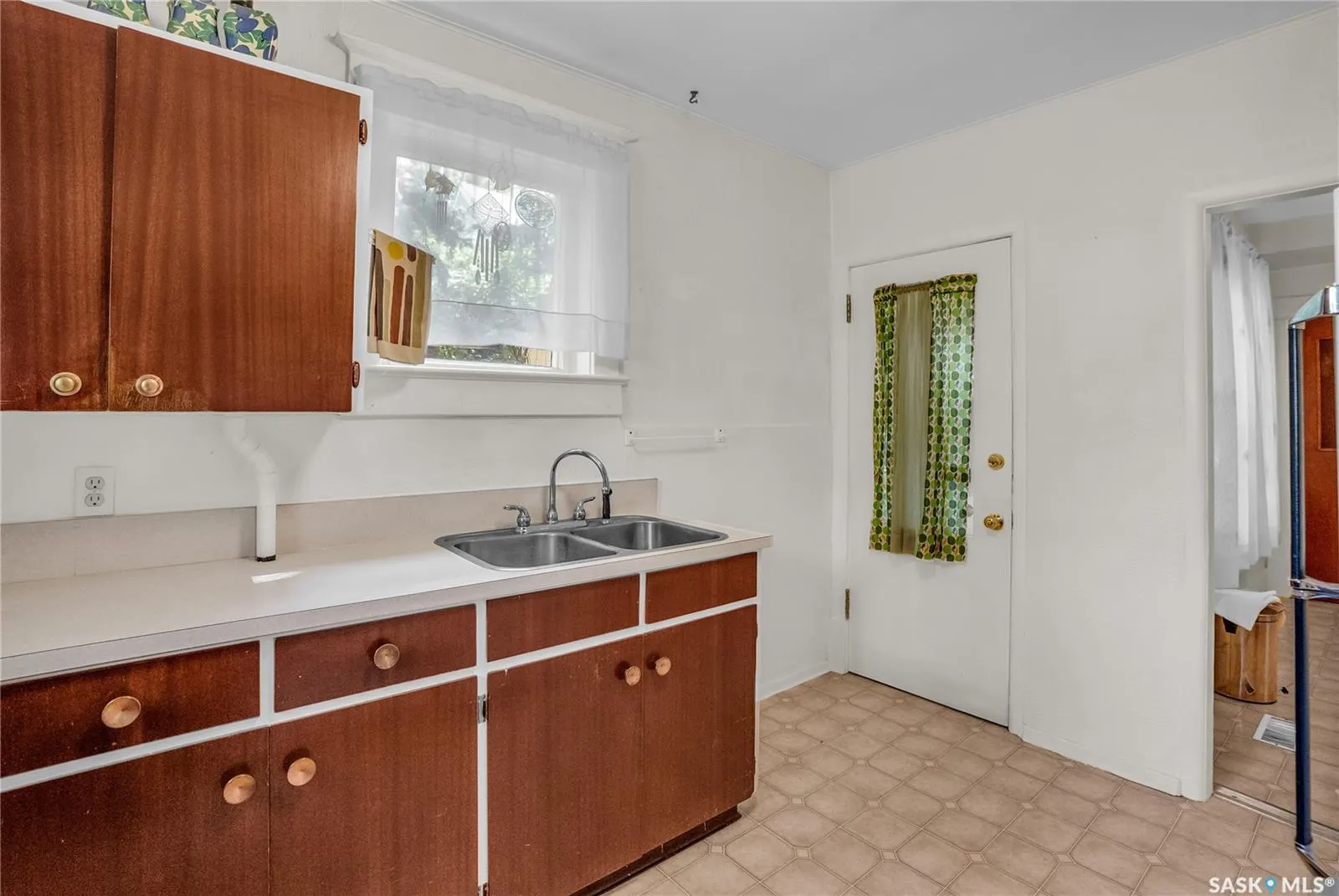 118 28th STREET W