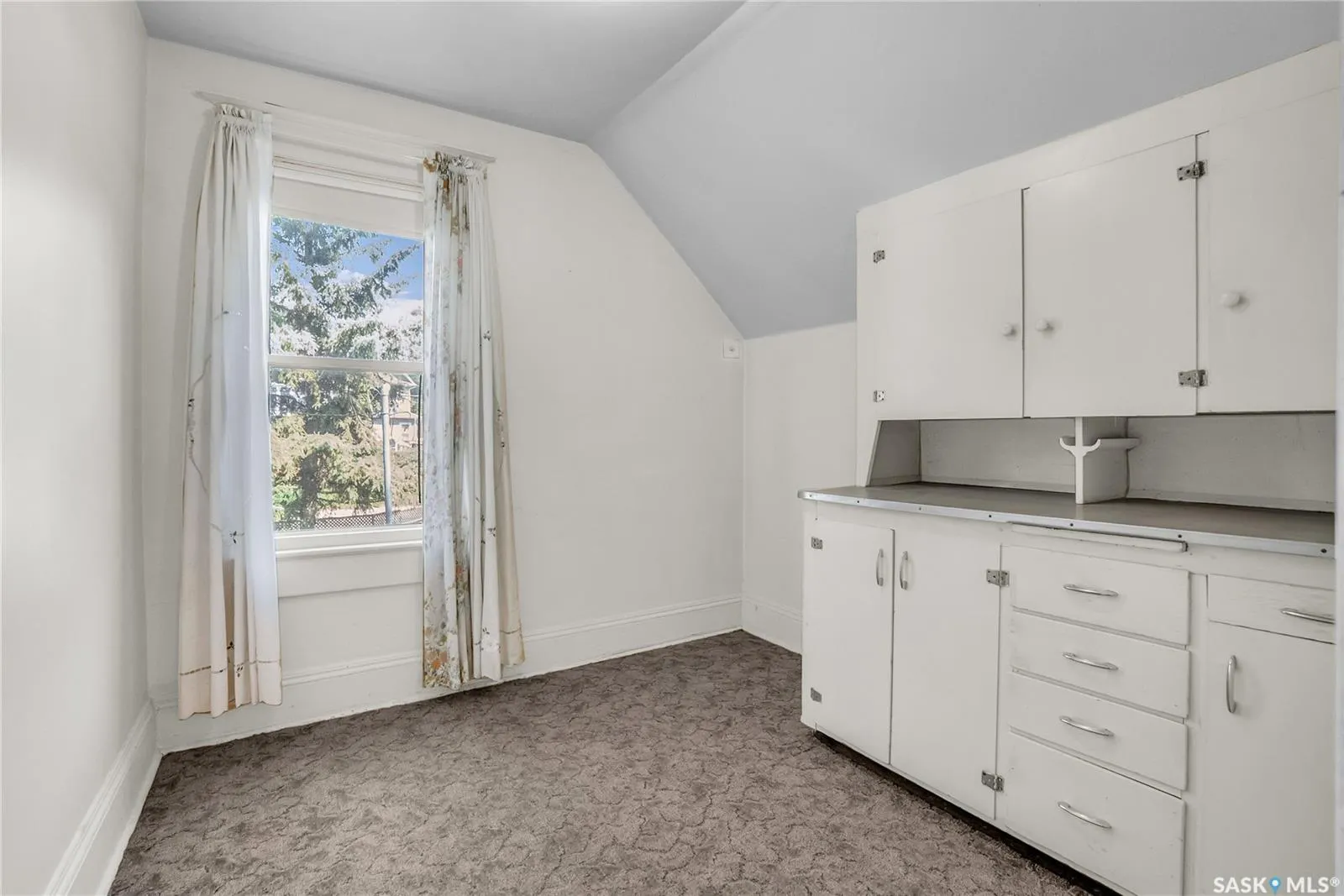 118 28th STREET W