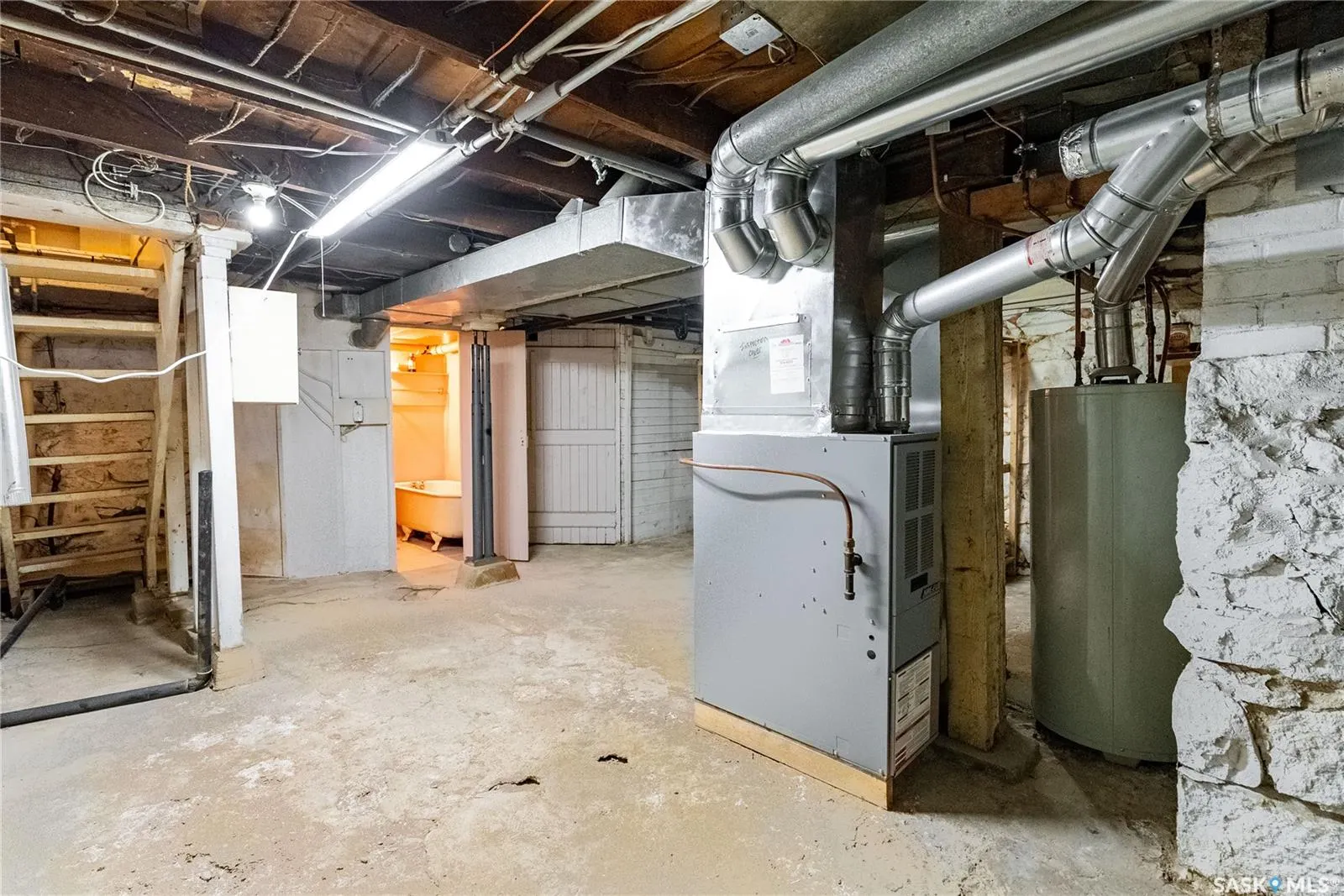 118 28th STREET W