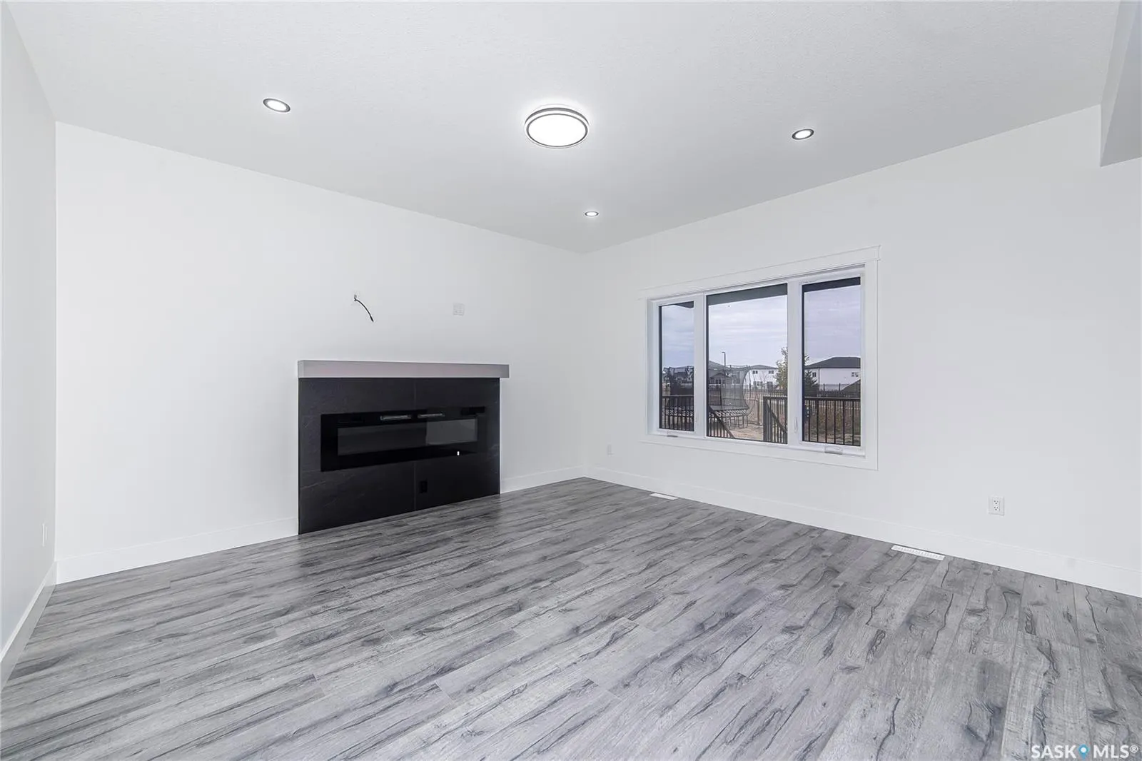 447 Woolf BEND
