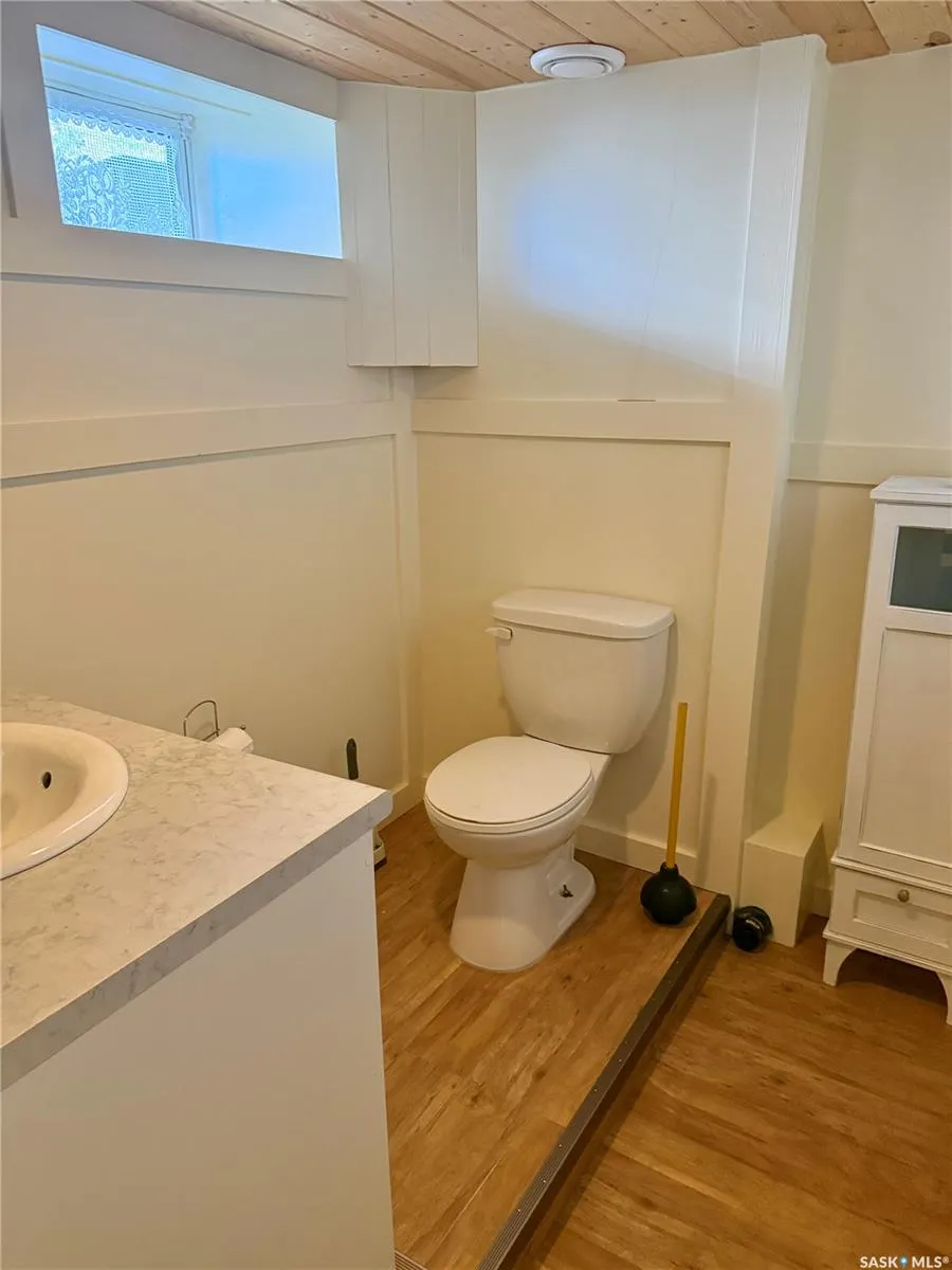 08 Garnet STREET