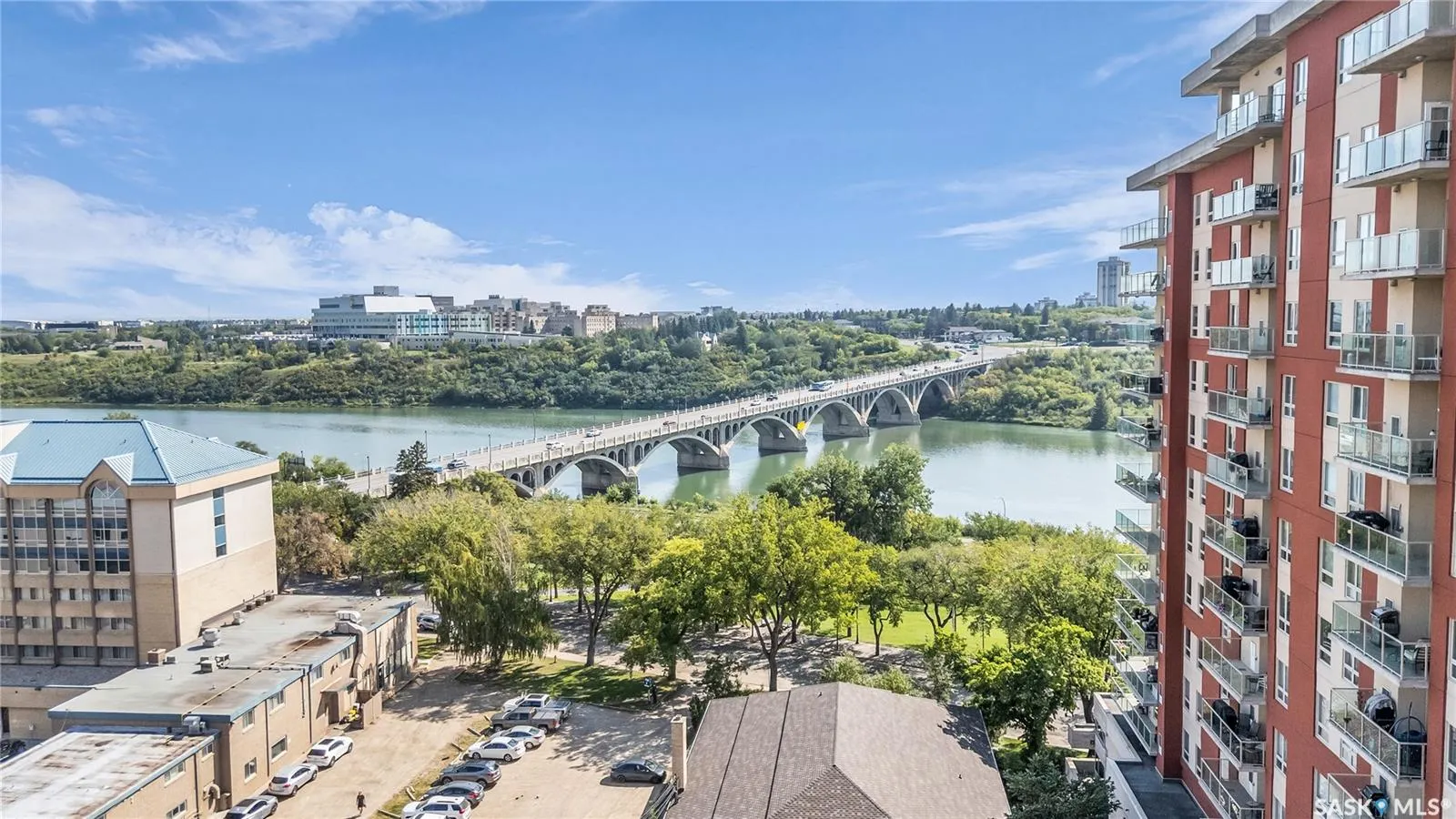 902 Spadina CRESCENT E, #1205