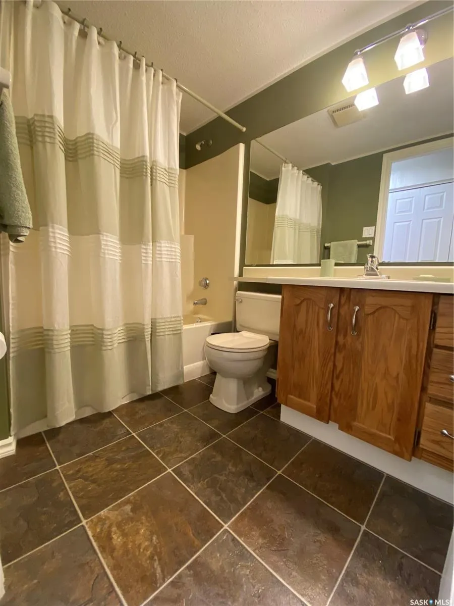 525 5th AVENUE N, #209