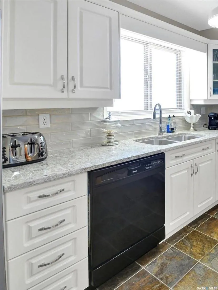 525 5th AVENUE N, #209