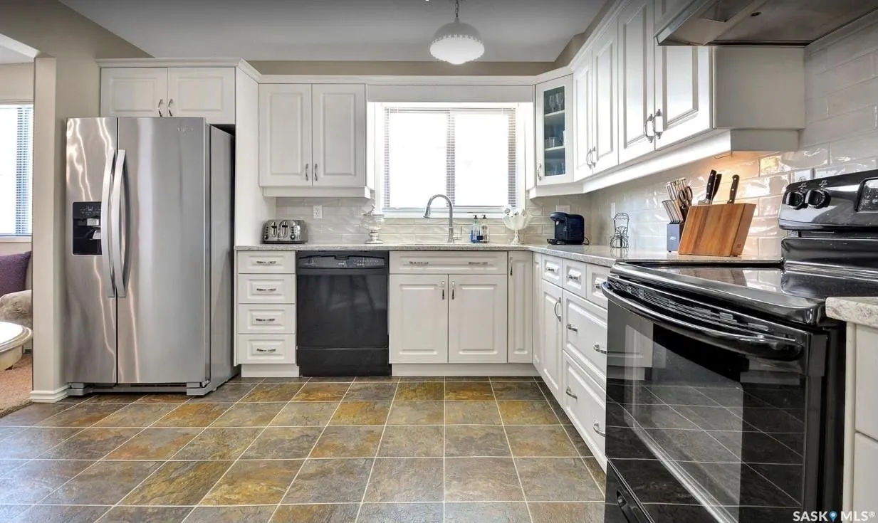 525 5th AVENUE N, #209