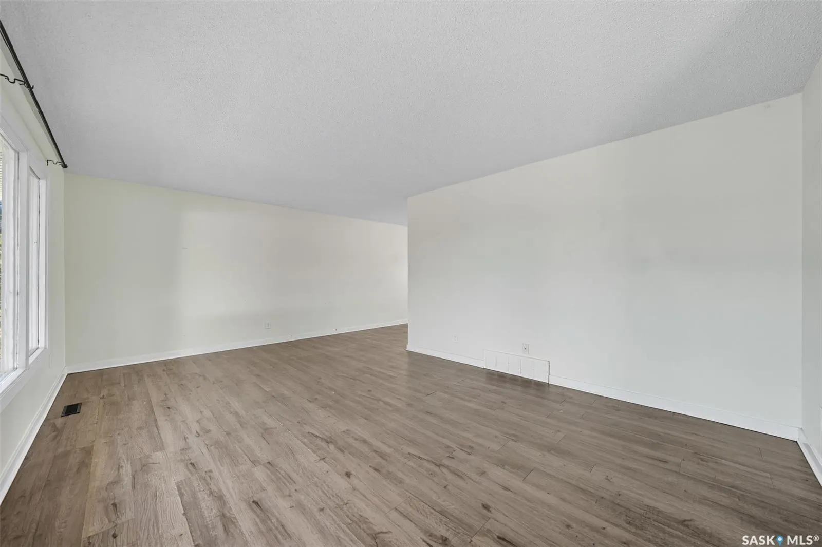266 Assiniboine DRIVE