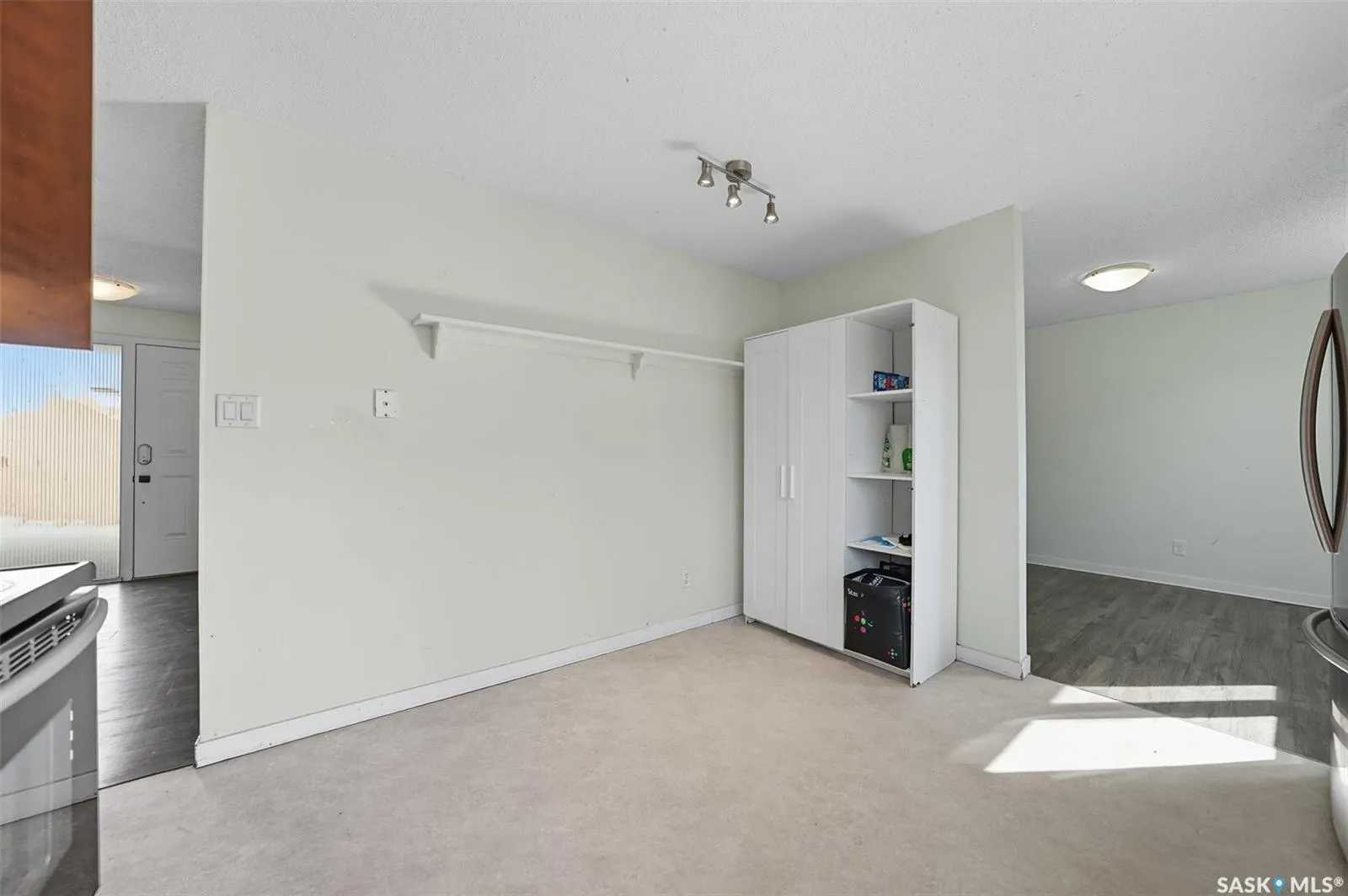 266 Assiniboine DRIVE