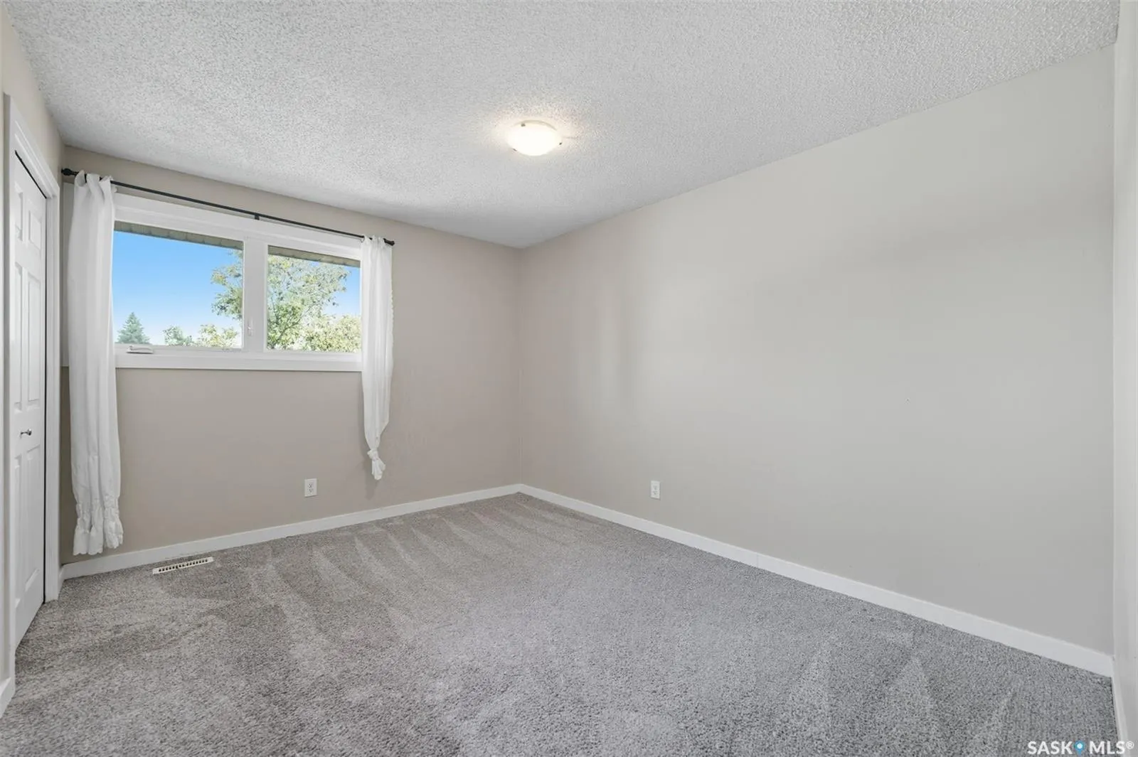 266 Assiniboine DRIVE