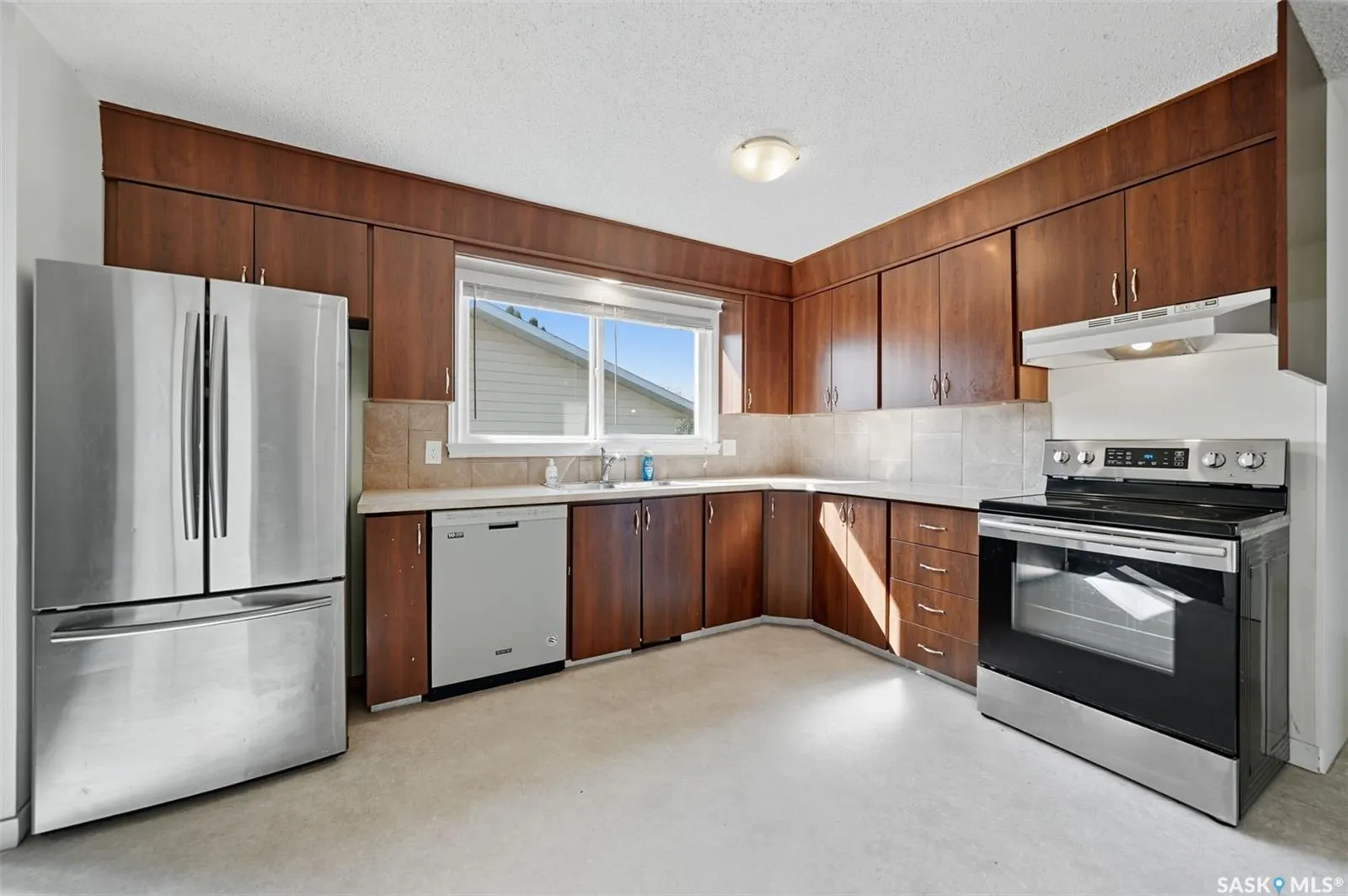 266 Assiniboine DRIVE