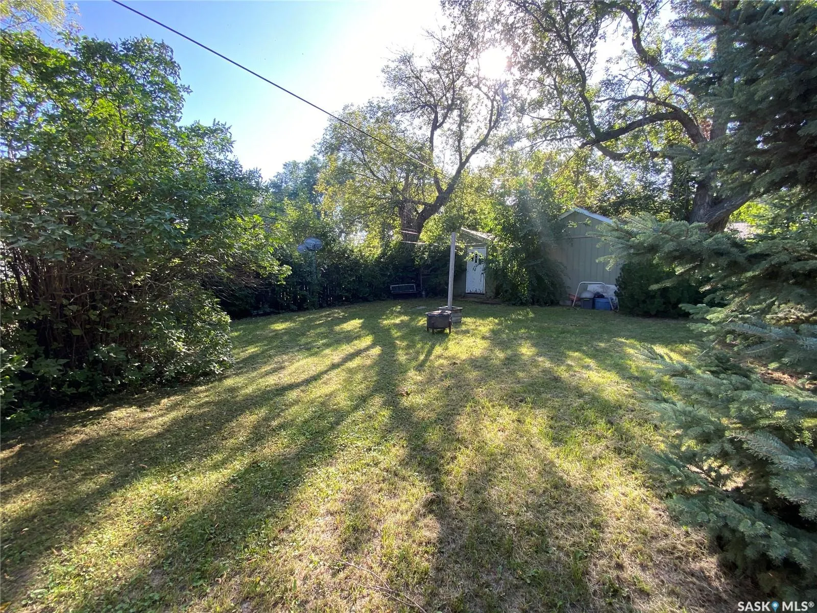 204 4th STREET E