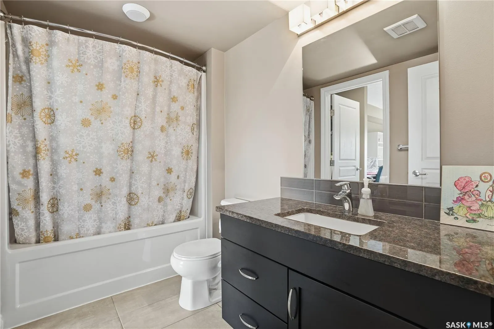 5303 Universal CRESCENT, #215
