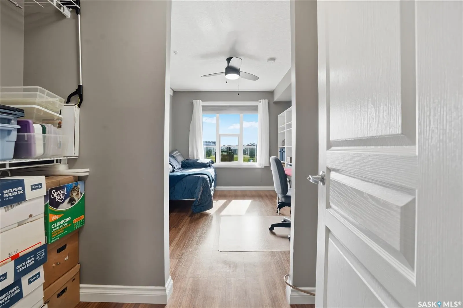 5303 Universal CRESCENT, #215
