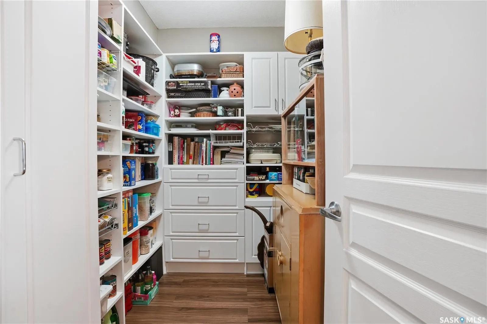 5303 Universal CRESCENT, #215