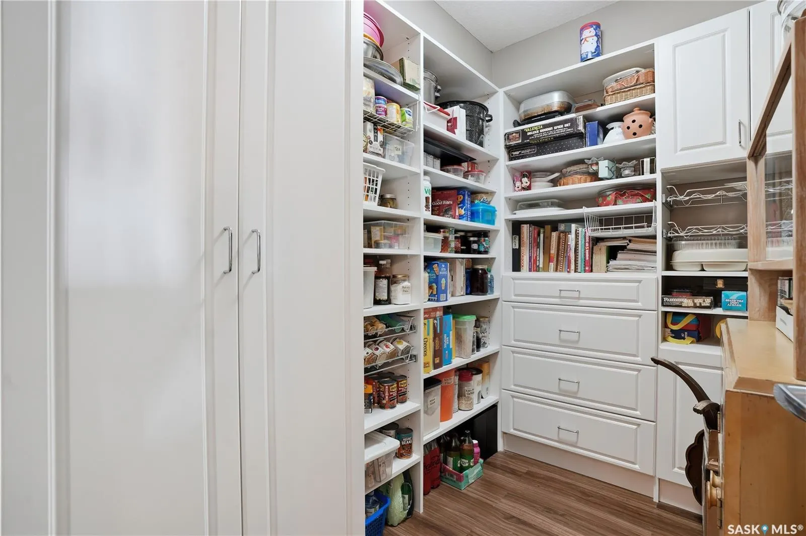 5303 Universal CRESCENT, #215
