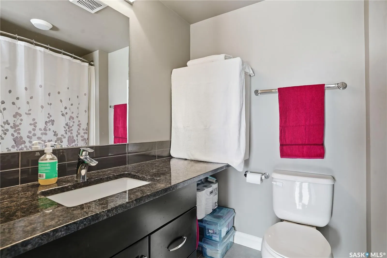 5303 Universal CRESCENT, #215