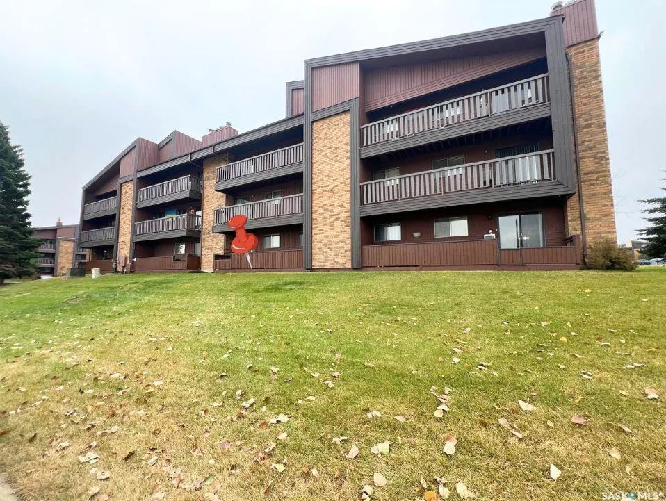 1140 9th AVENUE NE, #103