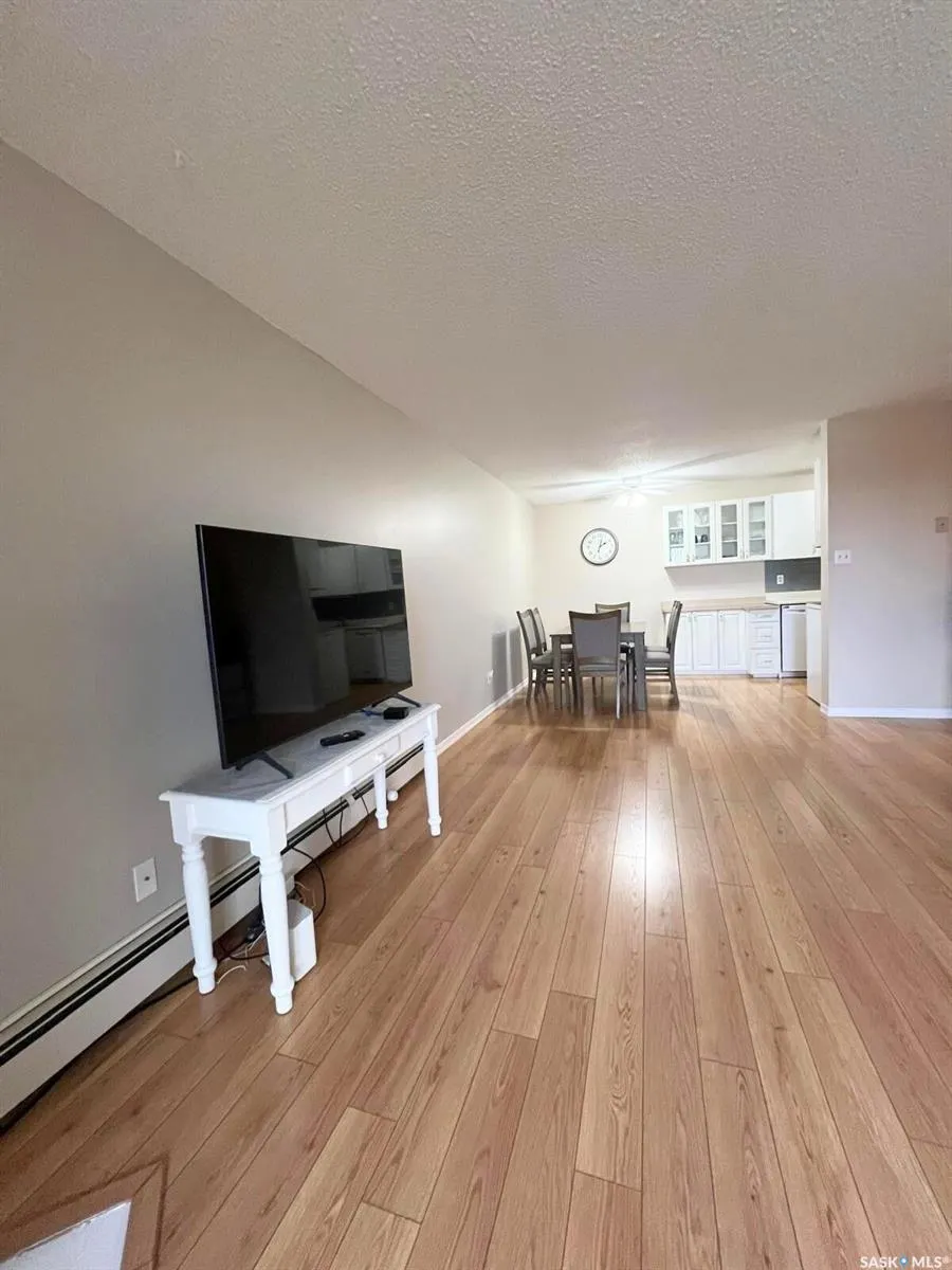 1140 9th AVENUE NE, #103