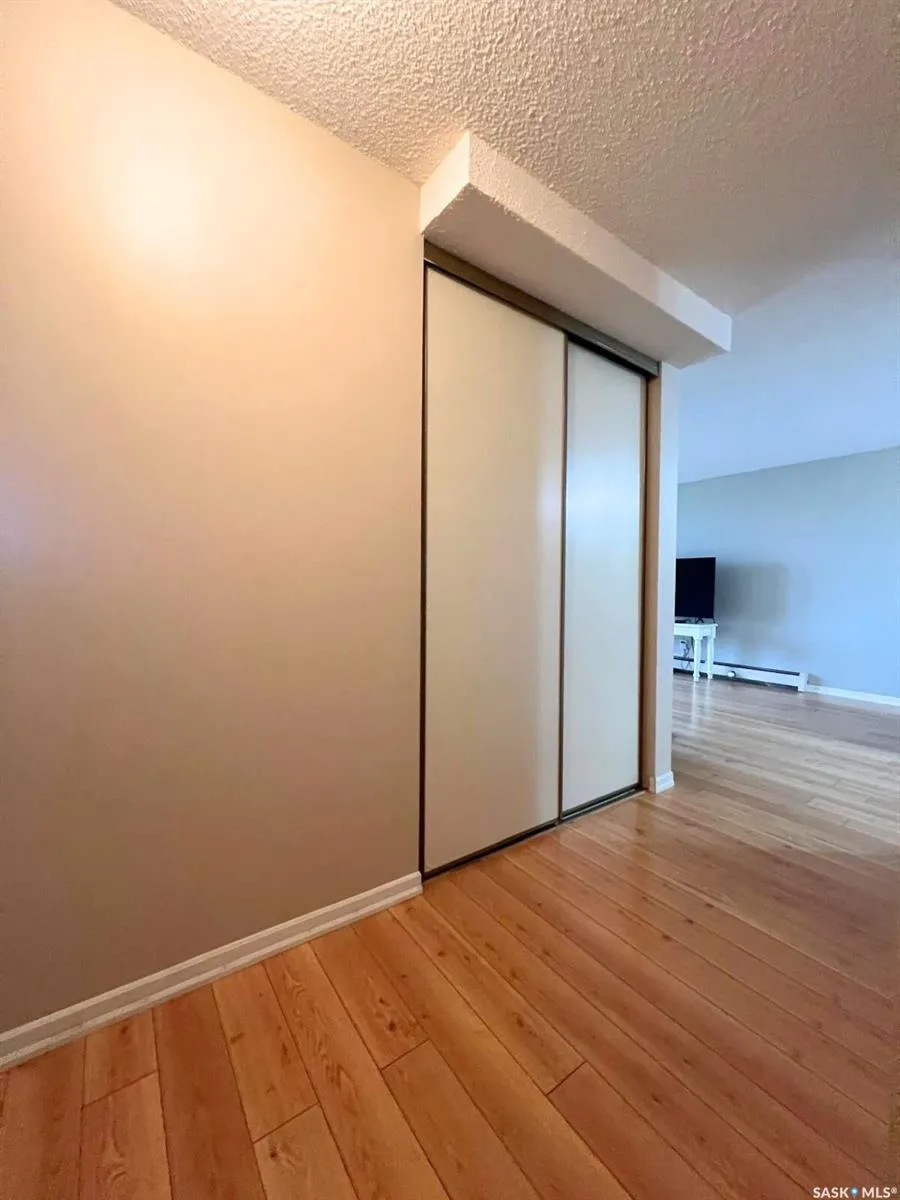 1140 9th AVENUE NE, #103