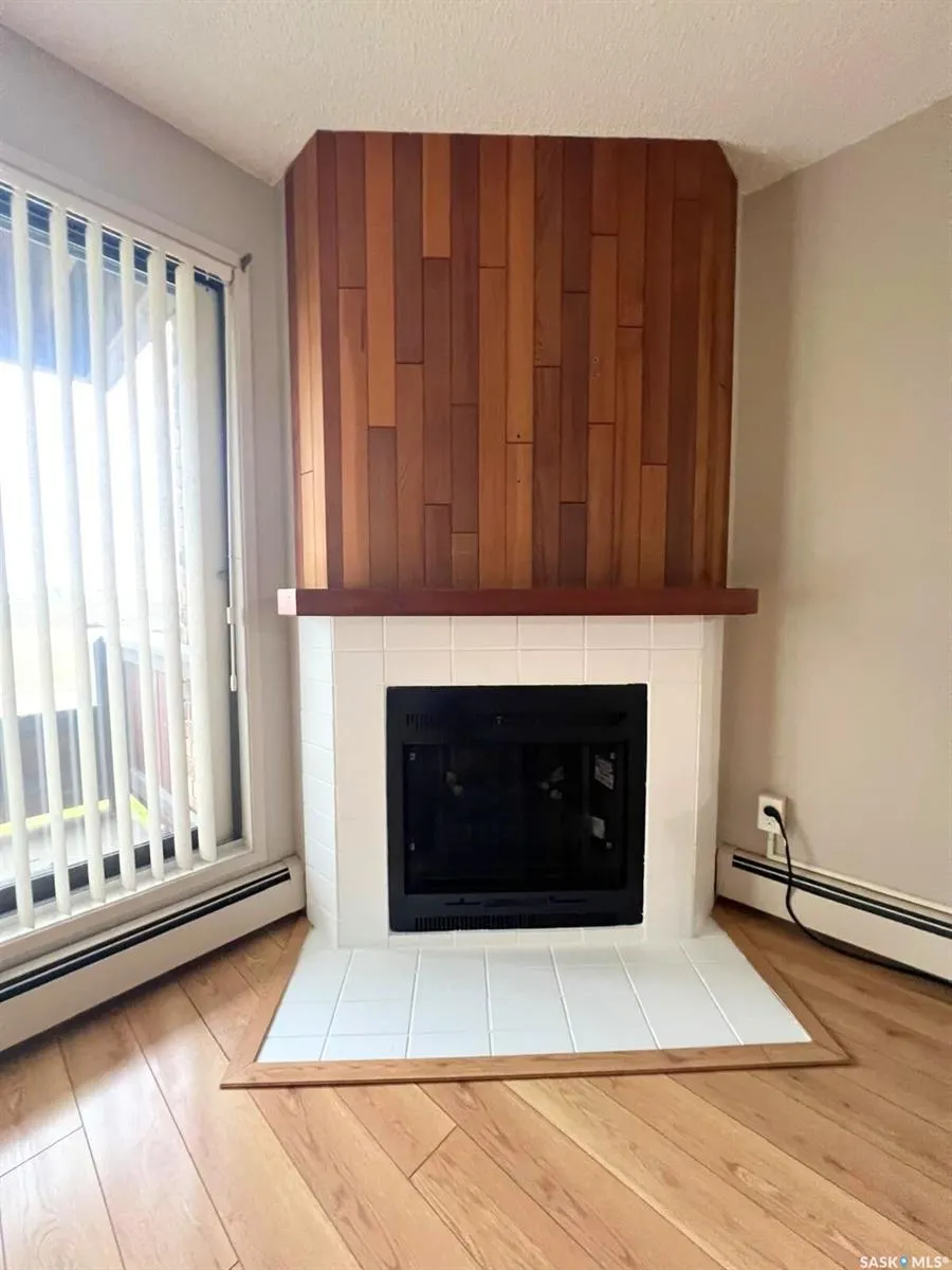 1140 9th AVENUE NE, #103