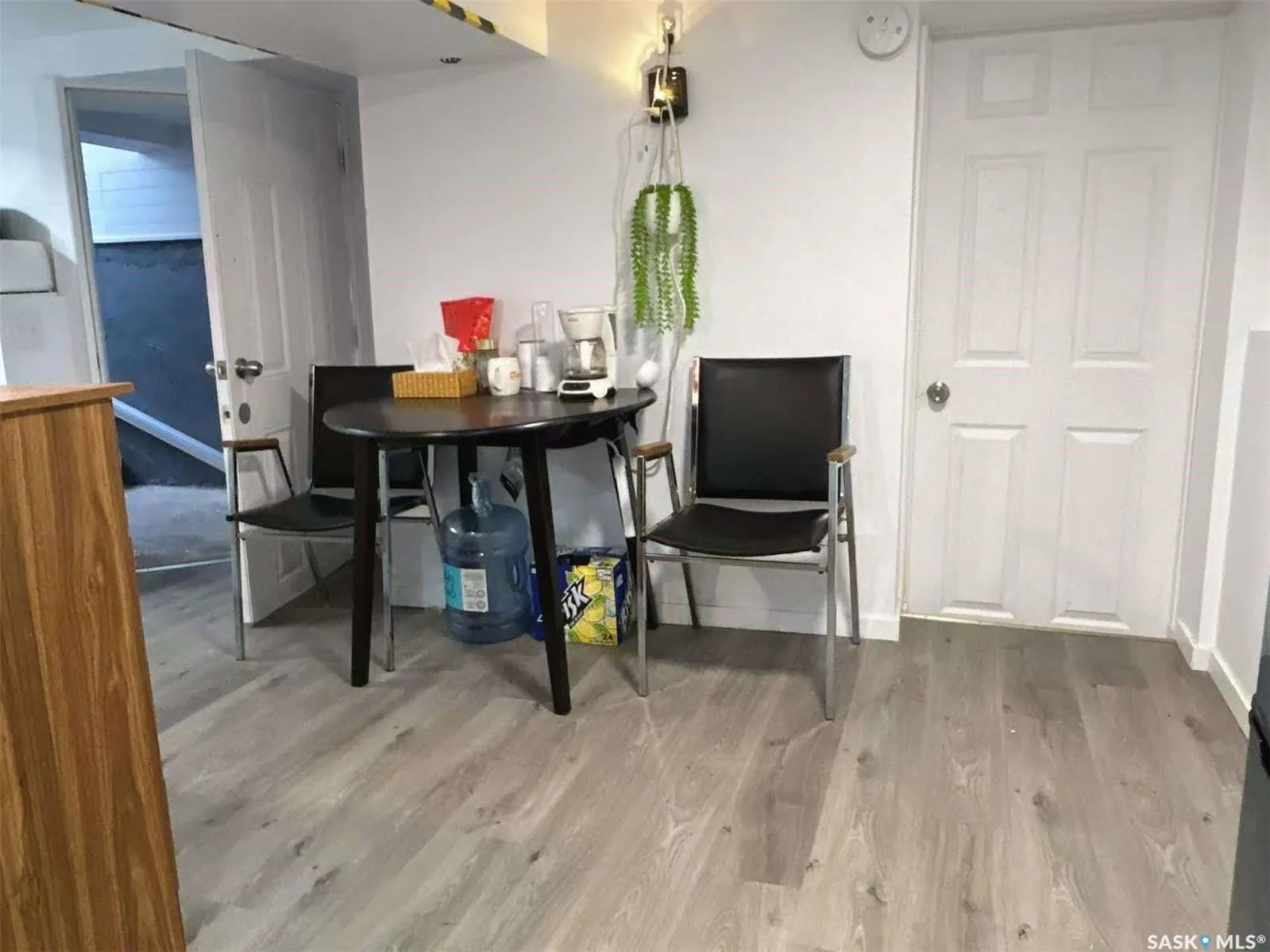 375 Fairford STREET W
