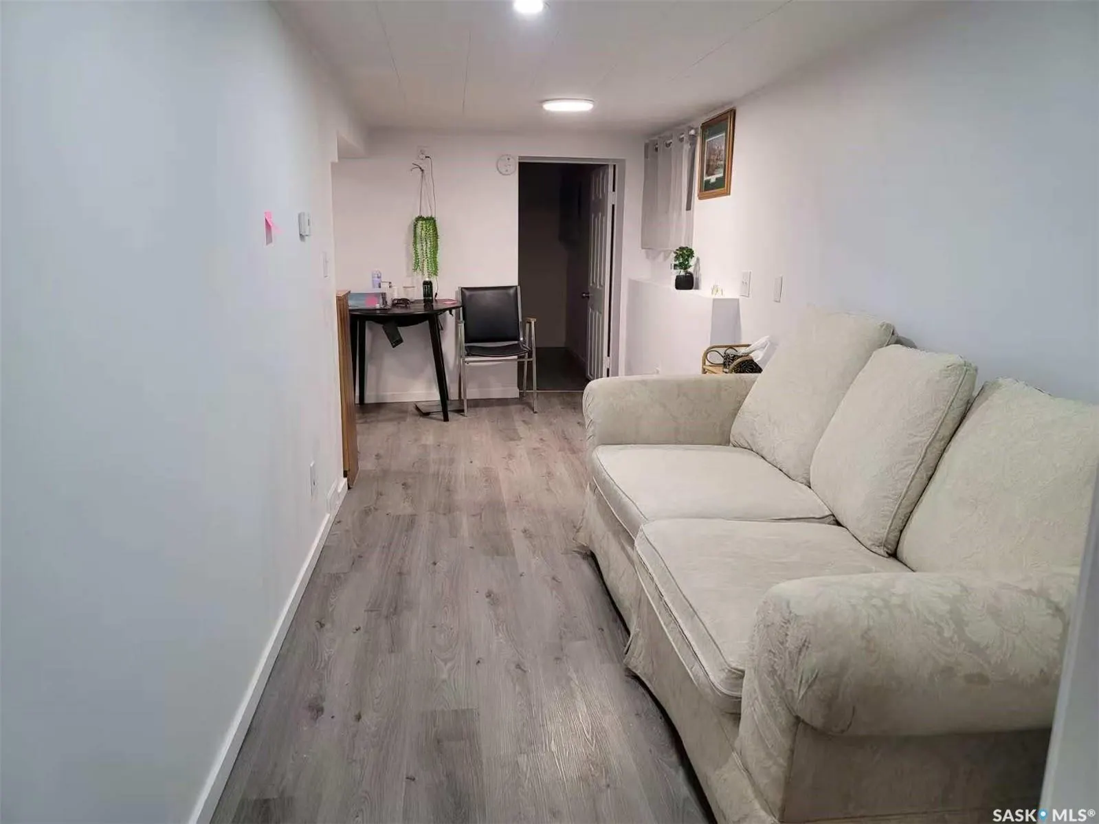 375 Fairford STREET W