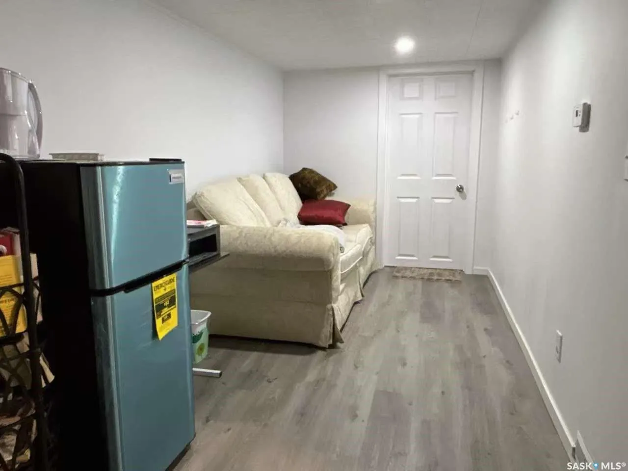 375 Fairford STREET W