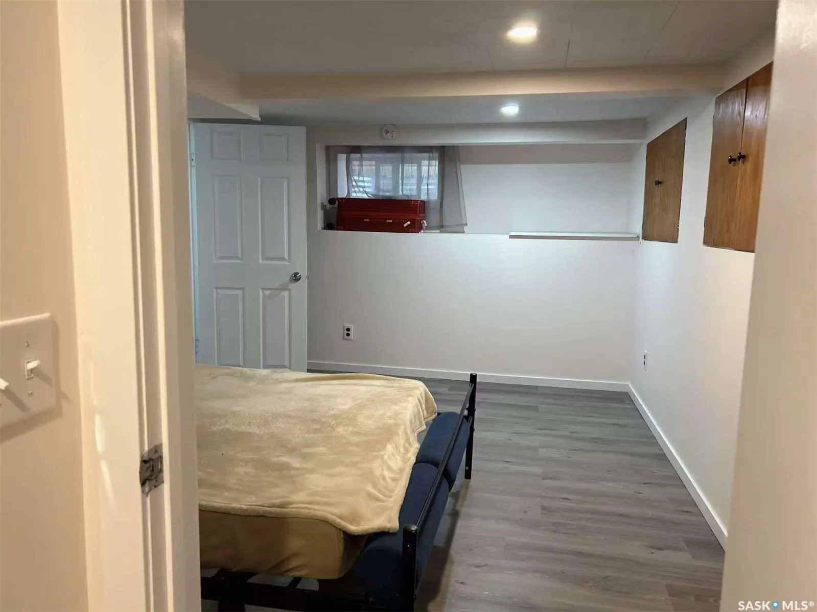 375 Fairford STREET W
