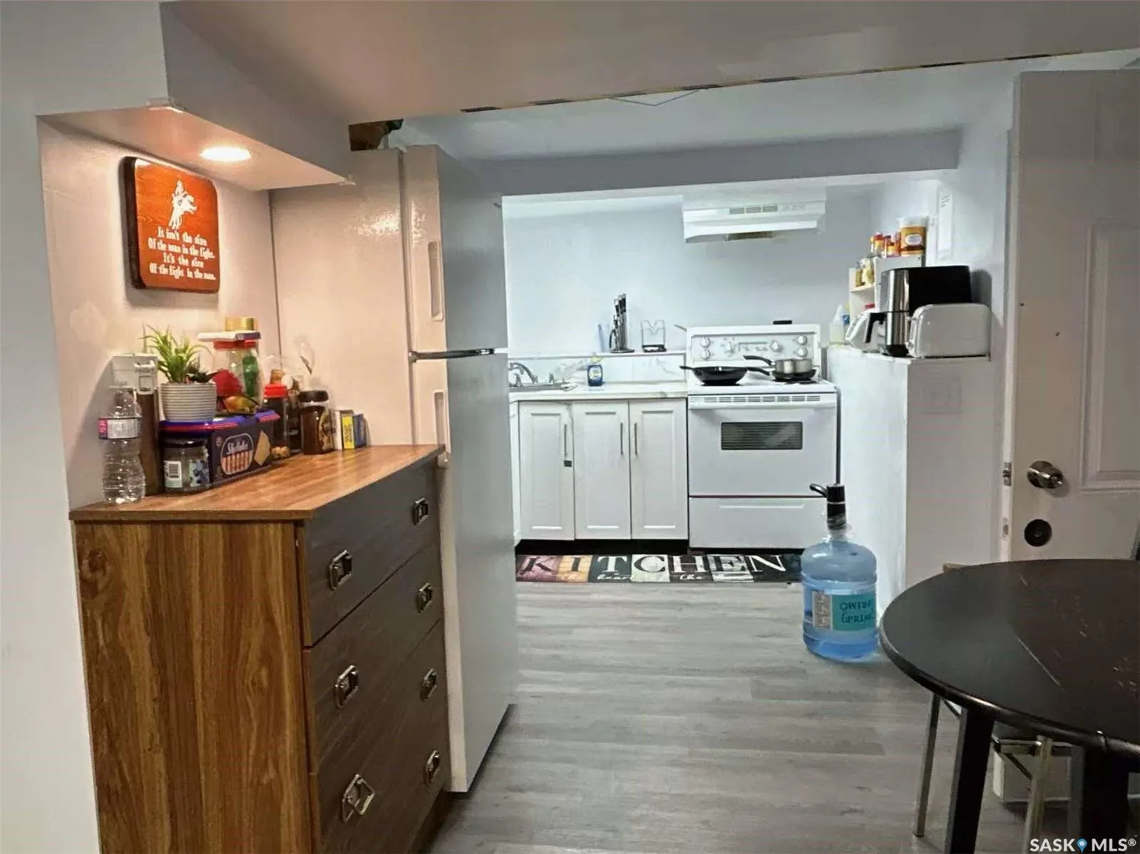 375 Fairford STREET W
