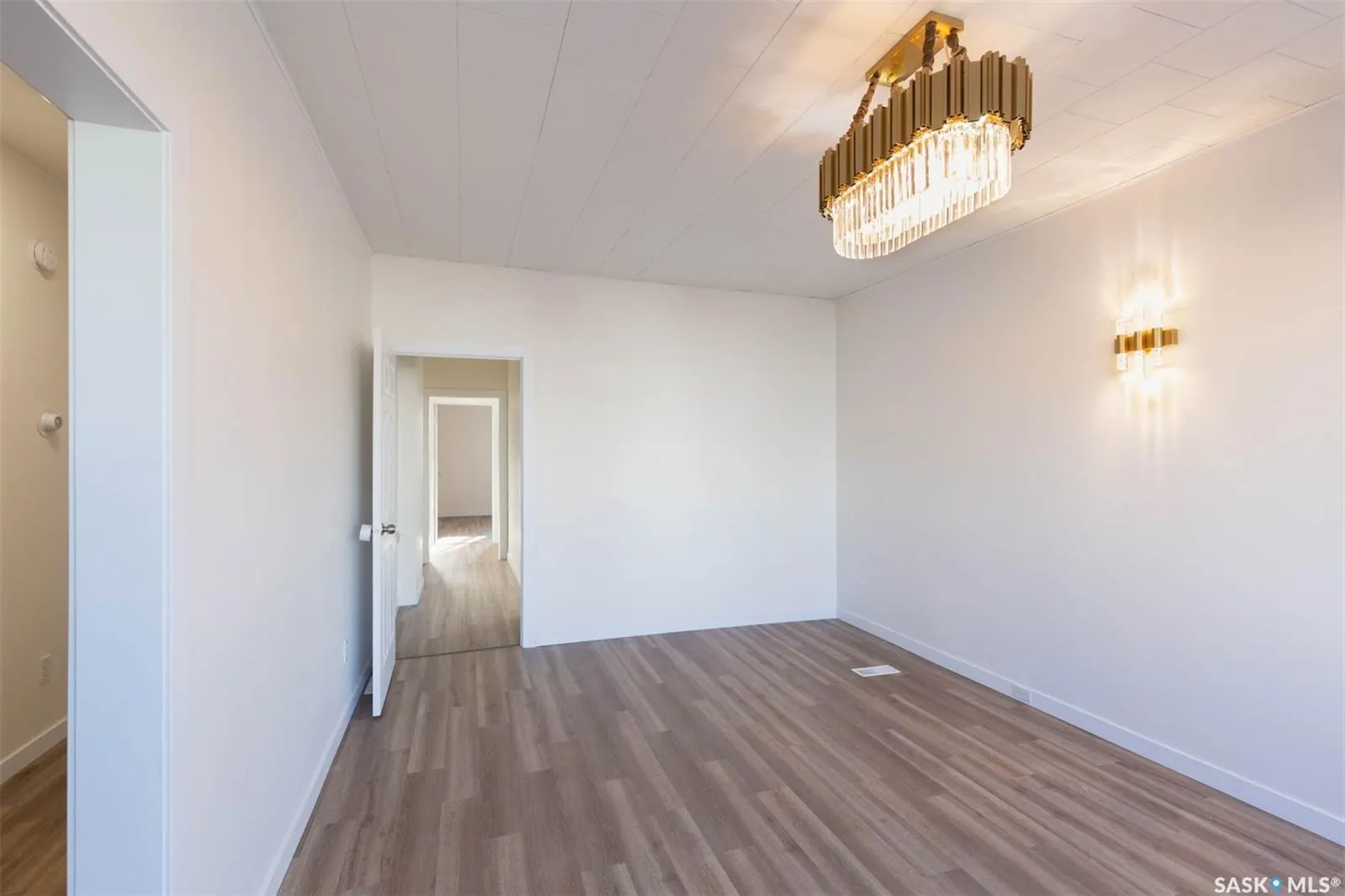 375 Fairford STREET W