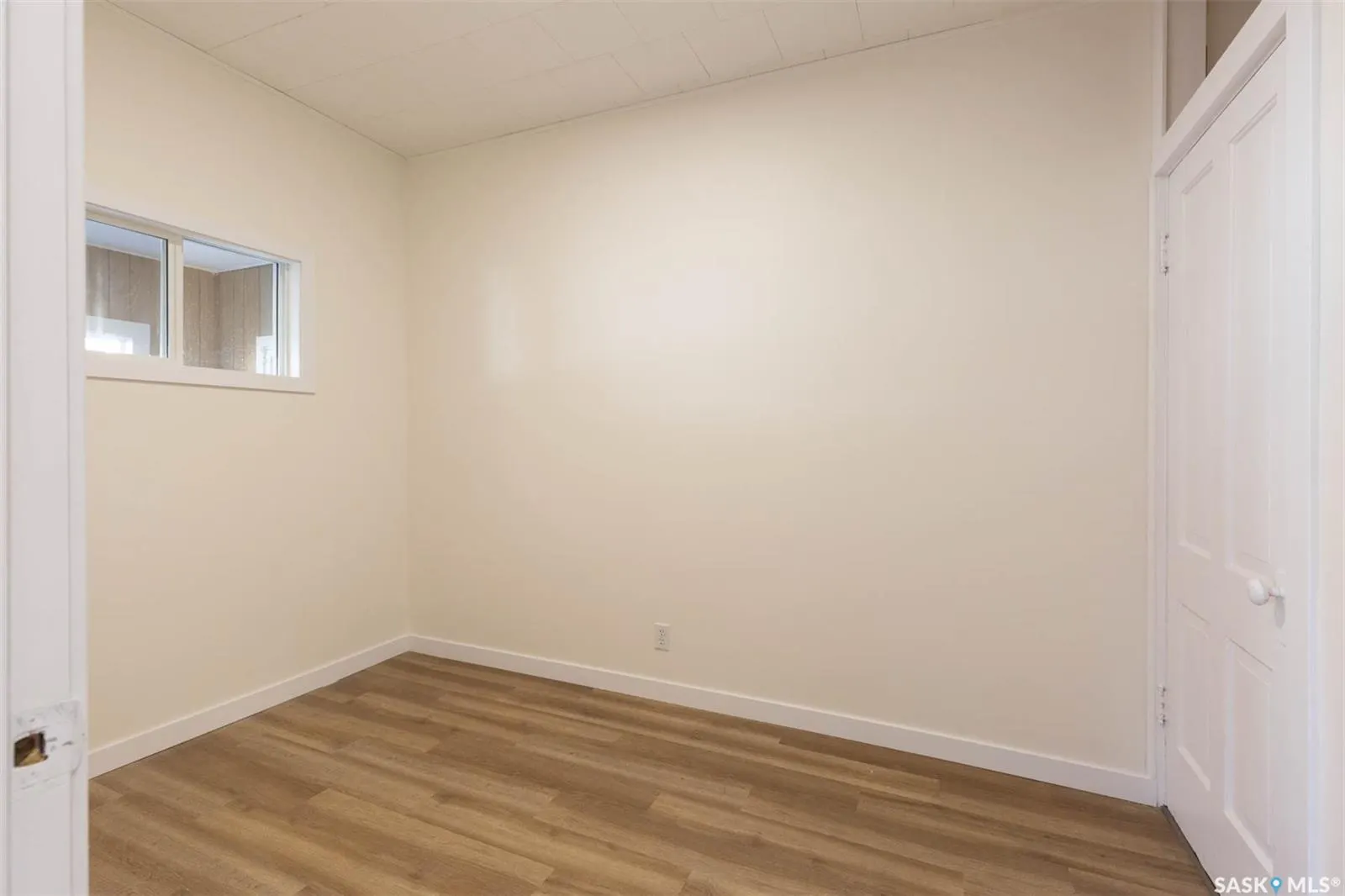 375 Fairford STREET W