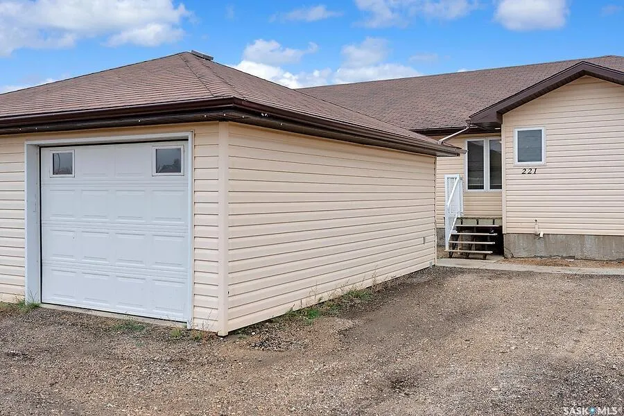 221 South Front STREET, #221