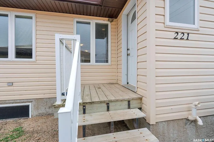 221 South Front STREET, #221