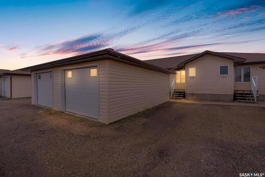 221 South Front STREET, #221