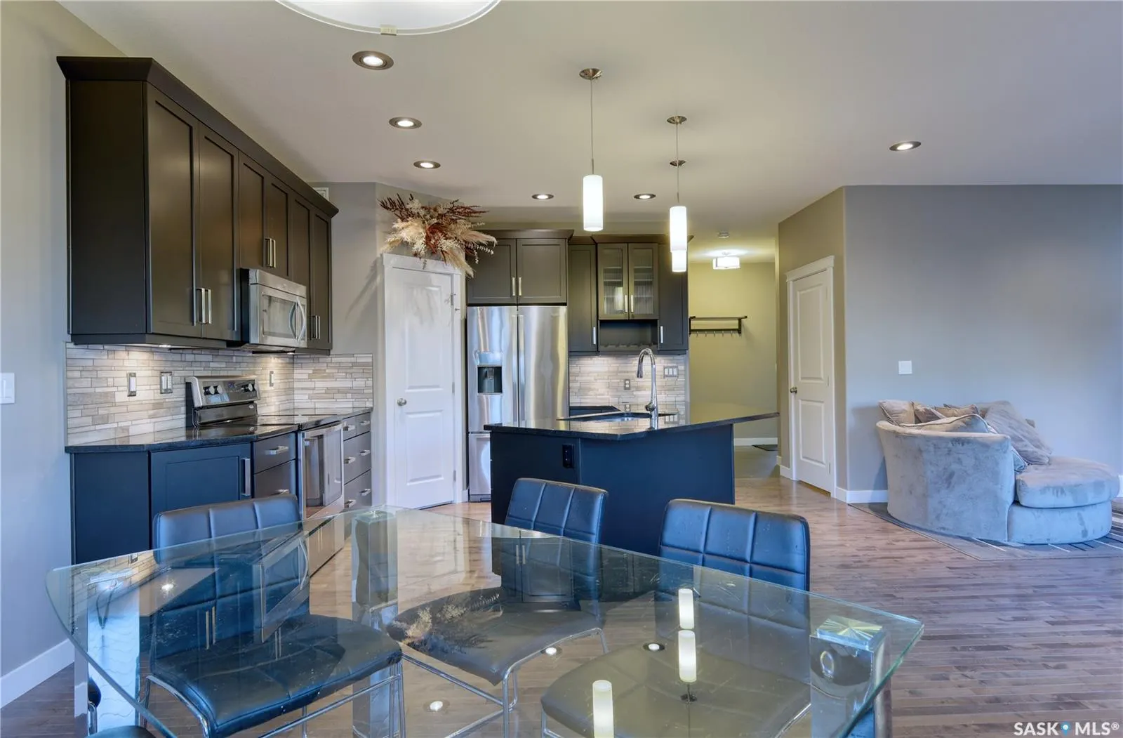 946 Pringle COVE