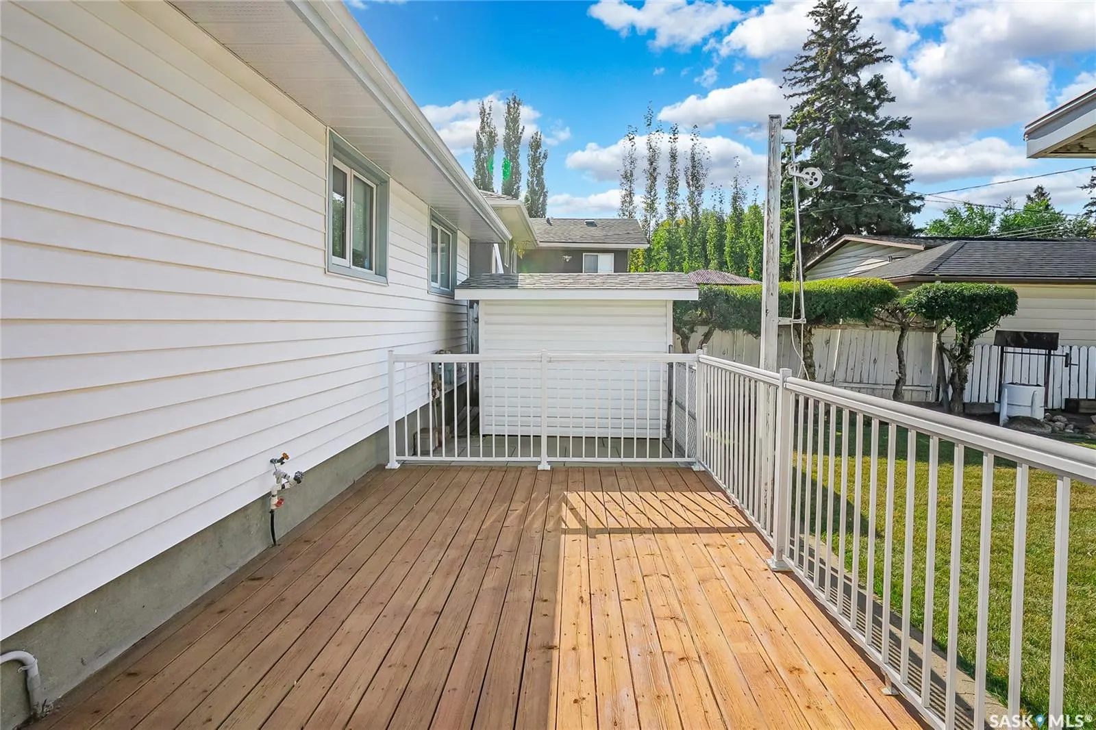 321 Montreal AVENUE N