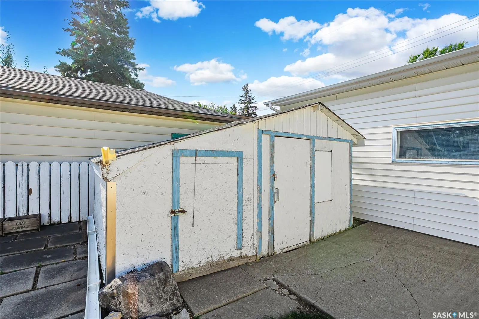 321 Montreal AVENUE N
