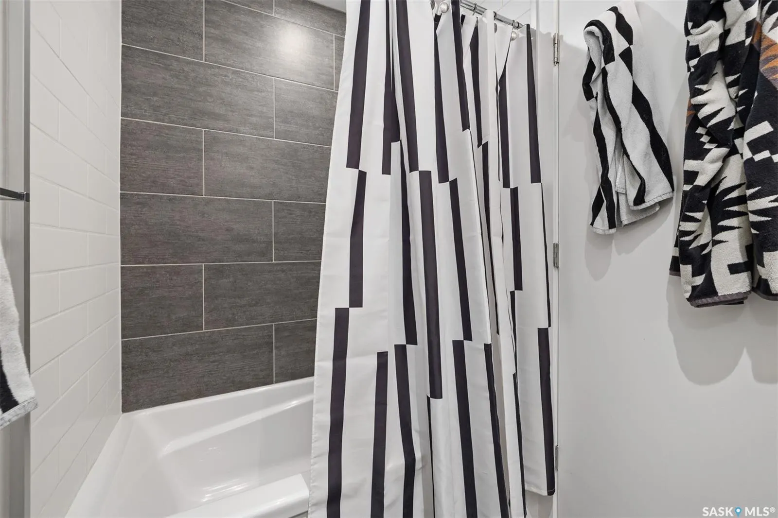 404 C AVENUE, #323
