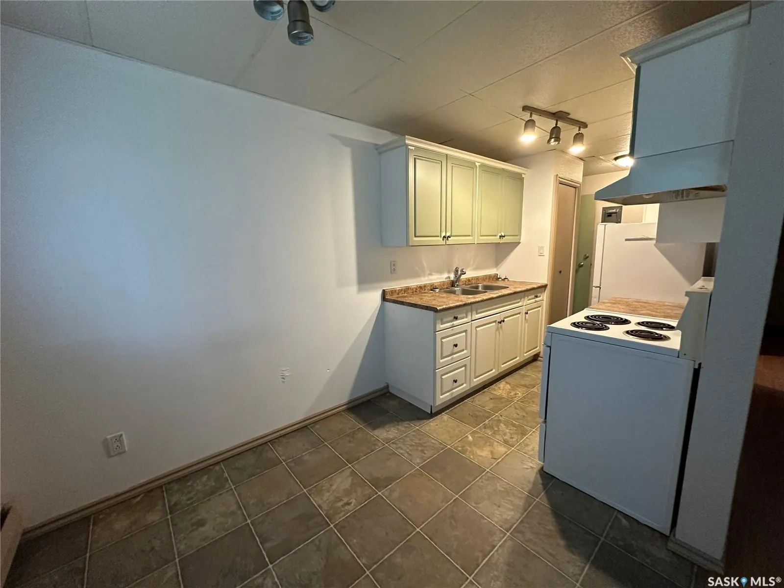 113 3rd STREET E