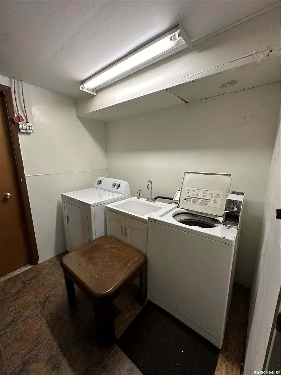 113 3rd STREET E