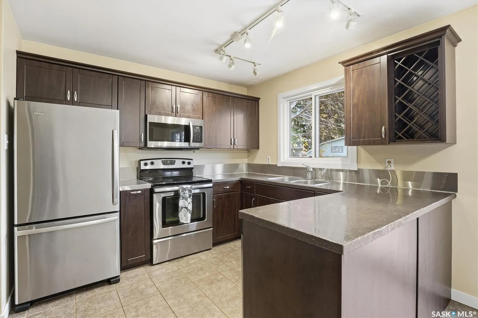 317 Fisher CRESCENT