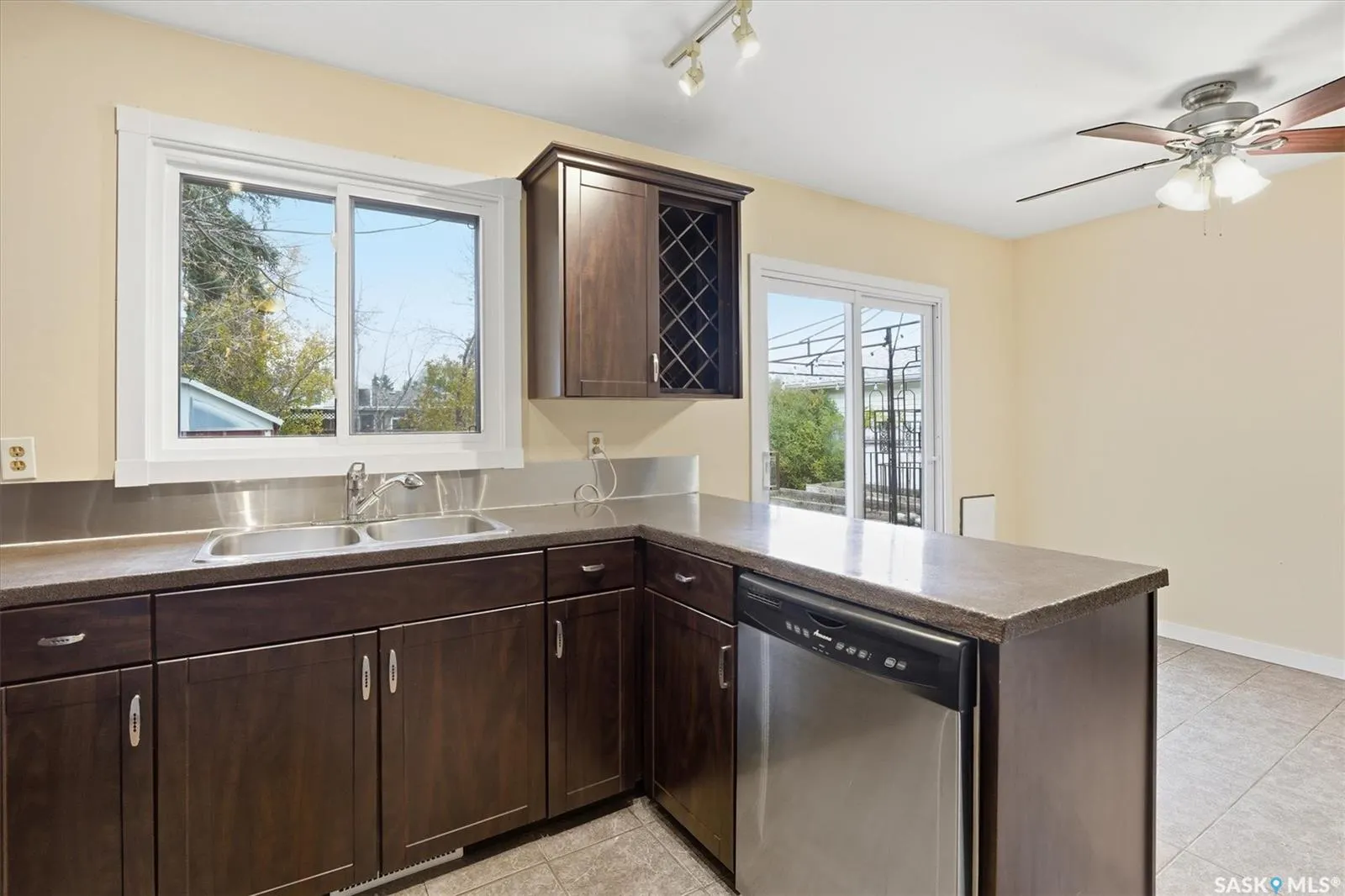 317 Fisher CRESCENT