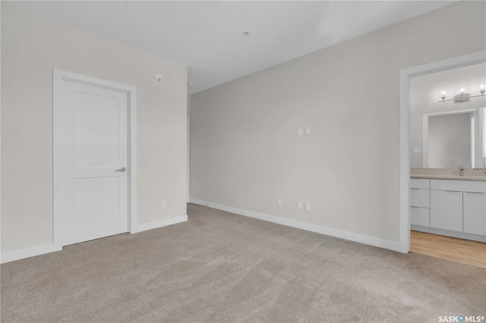 3581 Evans COURT, #201