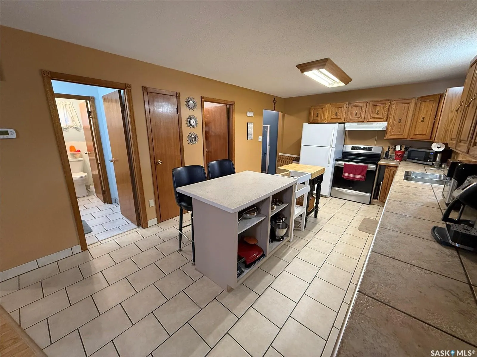 695 Elevator ROAD