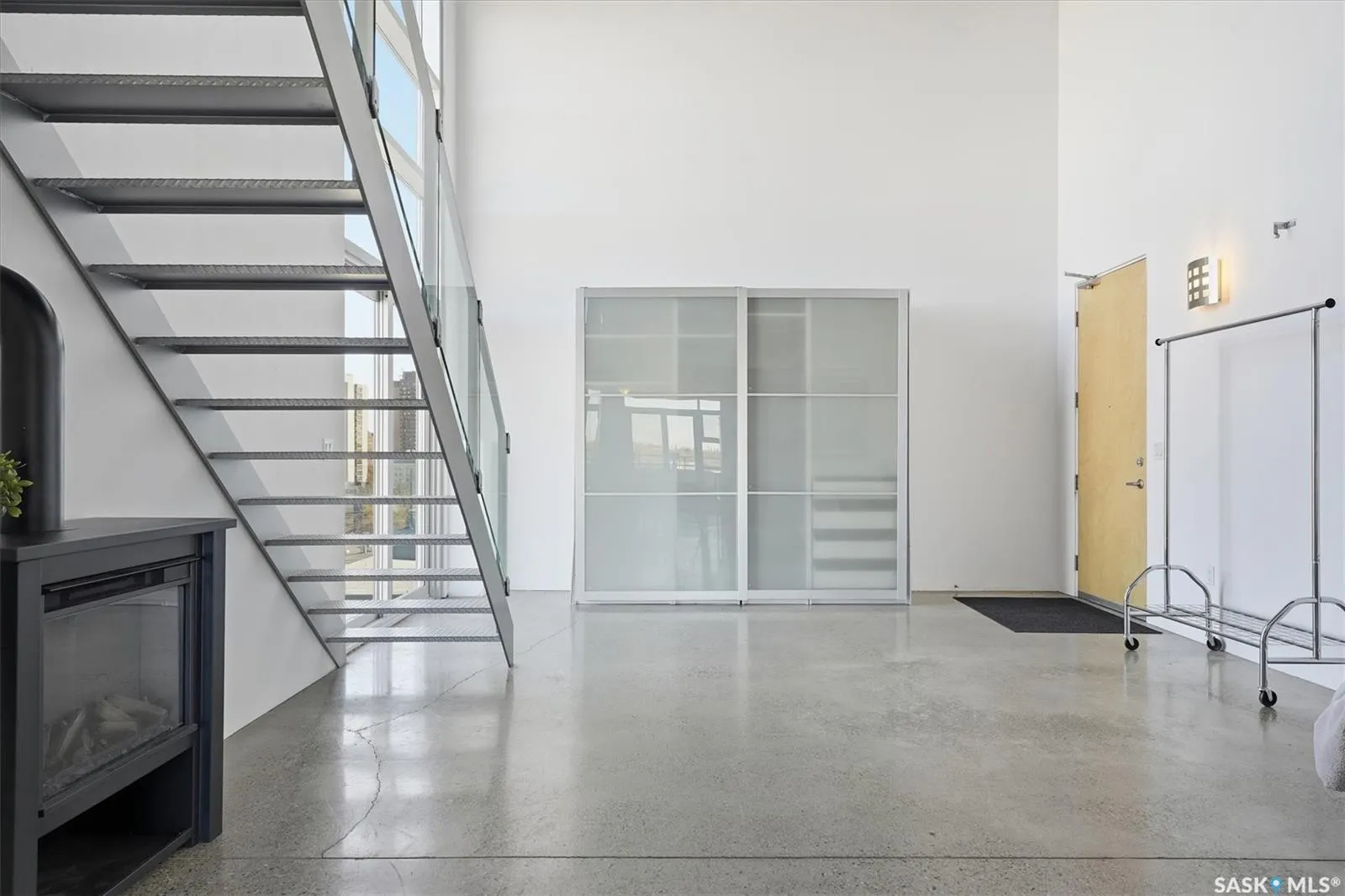 120 23rd STREET E, #529