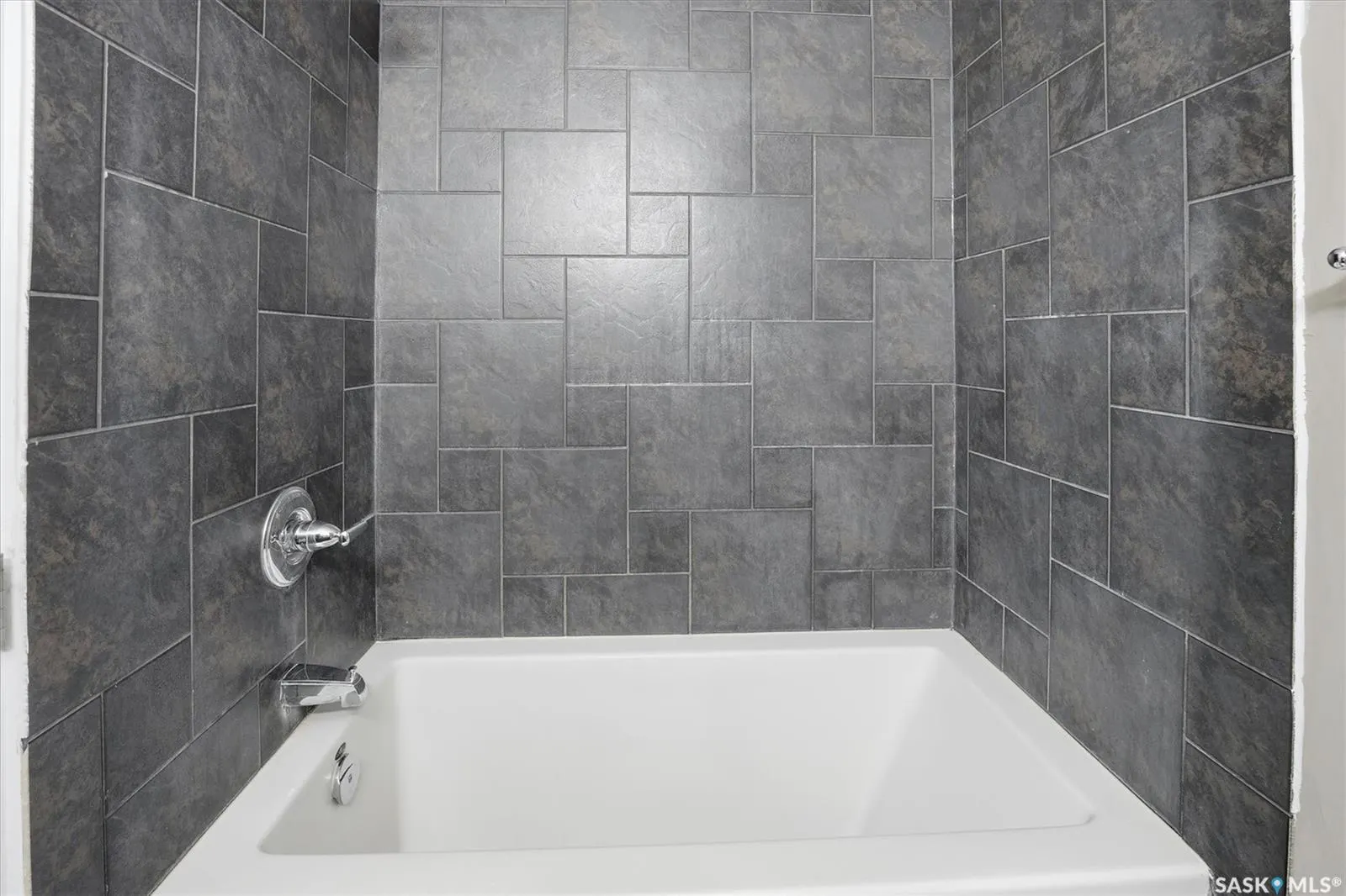 120 23rd STREET E, #529