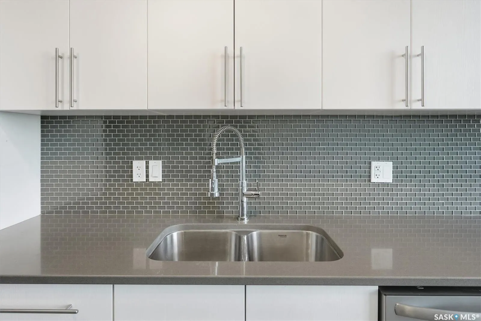 120 23rd STREET E, #529