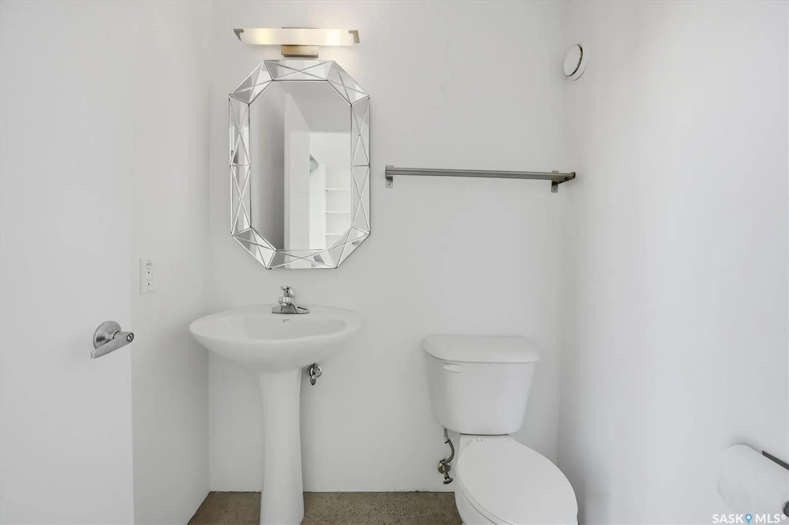 120 23rd STREET E, #529